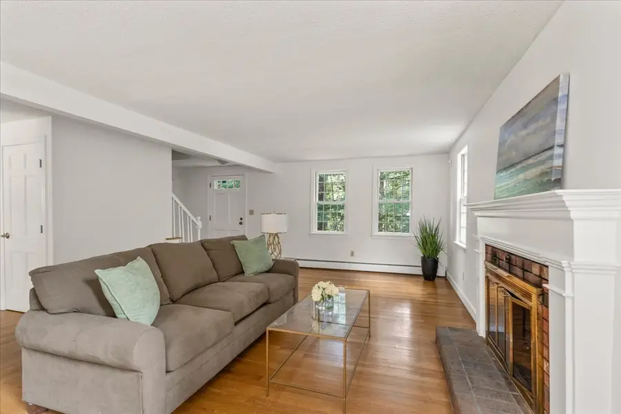 249 Prospect St, Hingham, MA 02043 - #3