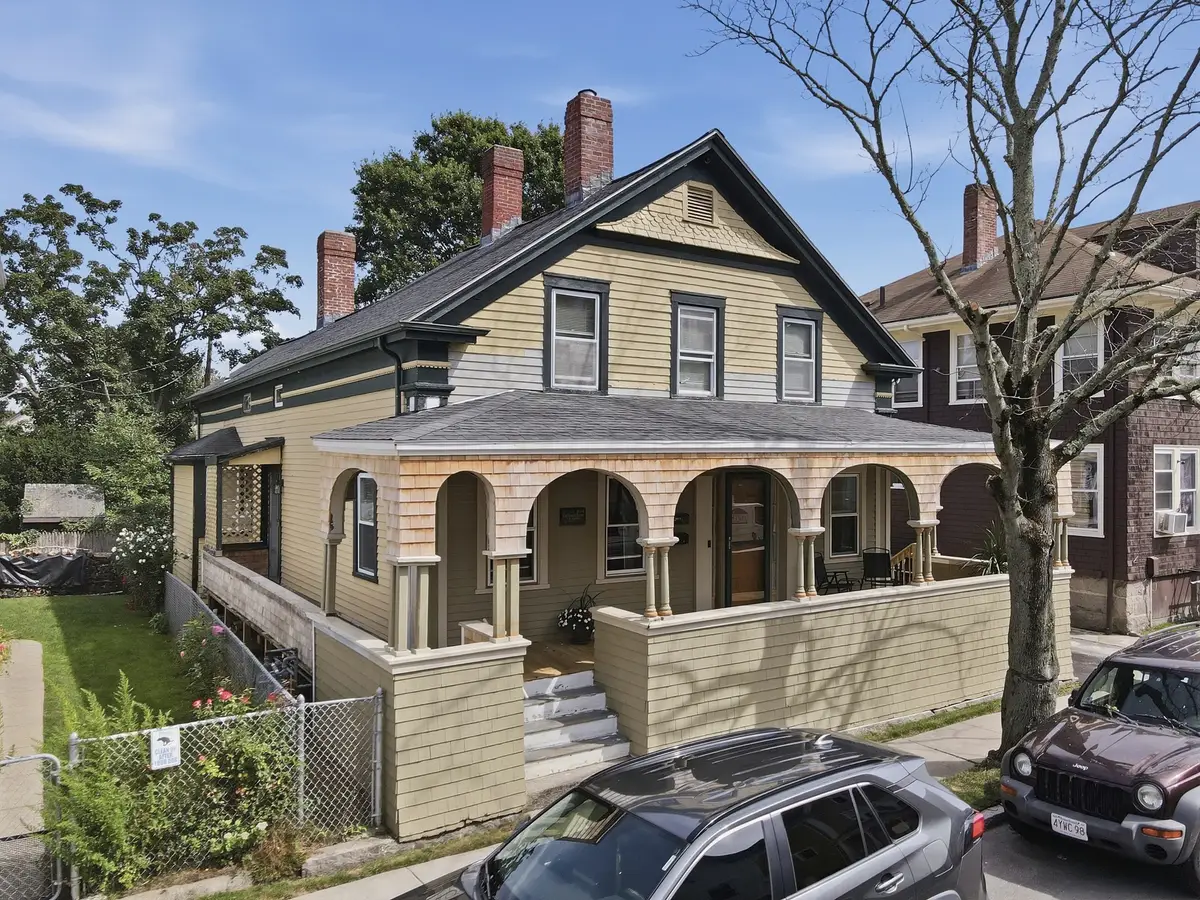 164 Chestnut Street, New Bedford, MA 02740 - #1