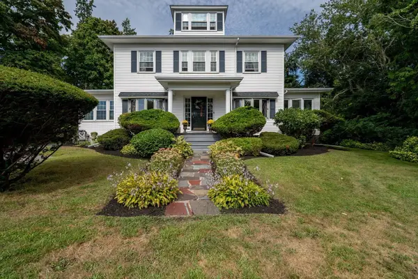 55 Akin St, Fairhaven, MA 02719