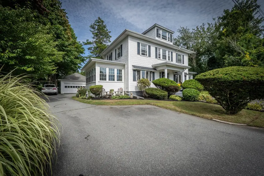 55 Akin St, Fairhaven, MA 02719 - #3