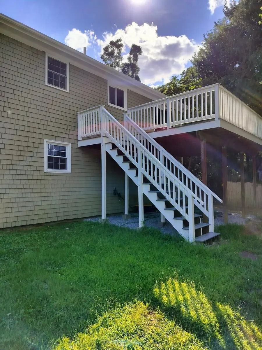 218 Pleasant St, Seekonk, MA 02771 - #3