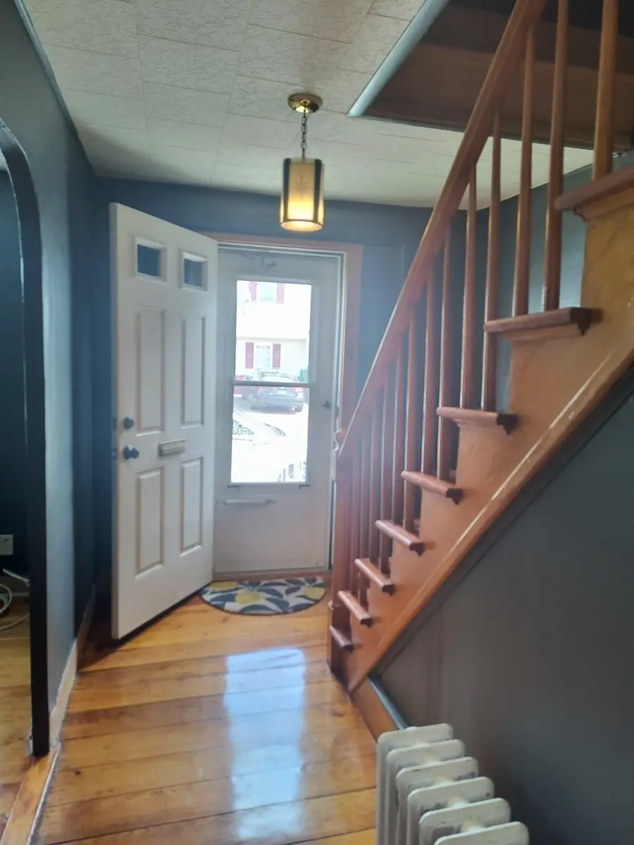 90 Tremont St, Fall River, MA 02720 - #2