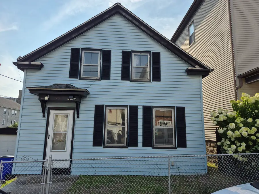90 Tremont St, Fall River, MA 02720 - #3