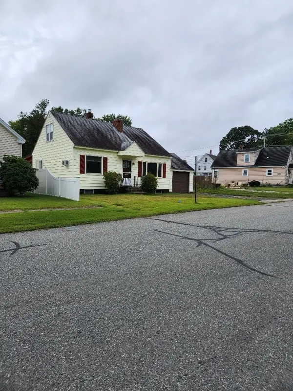 81 King St, Nashua, NH 03060
