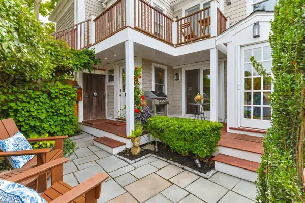 47 Pleasant Street #2, Provincetown, MA 02657
