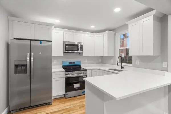 28 Potters Ave, Providence, RI 02905