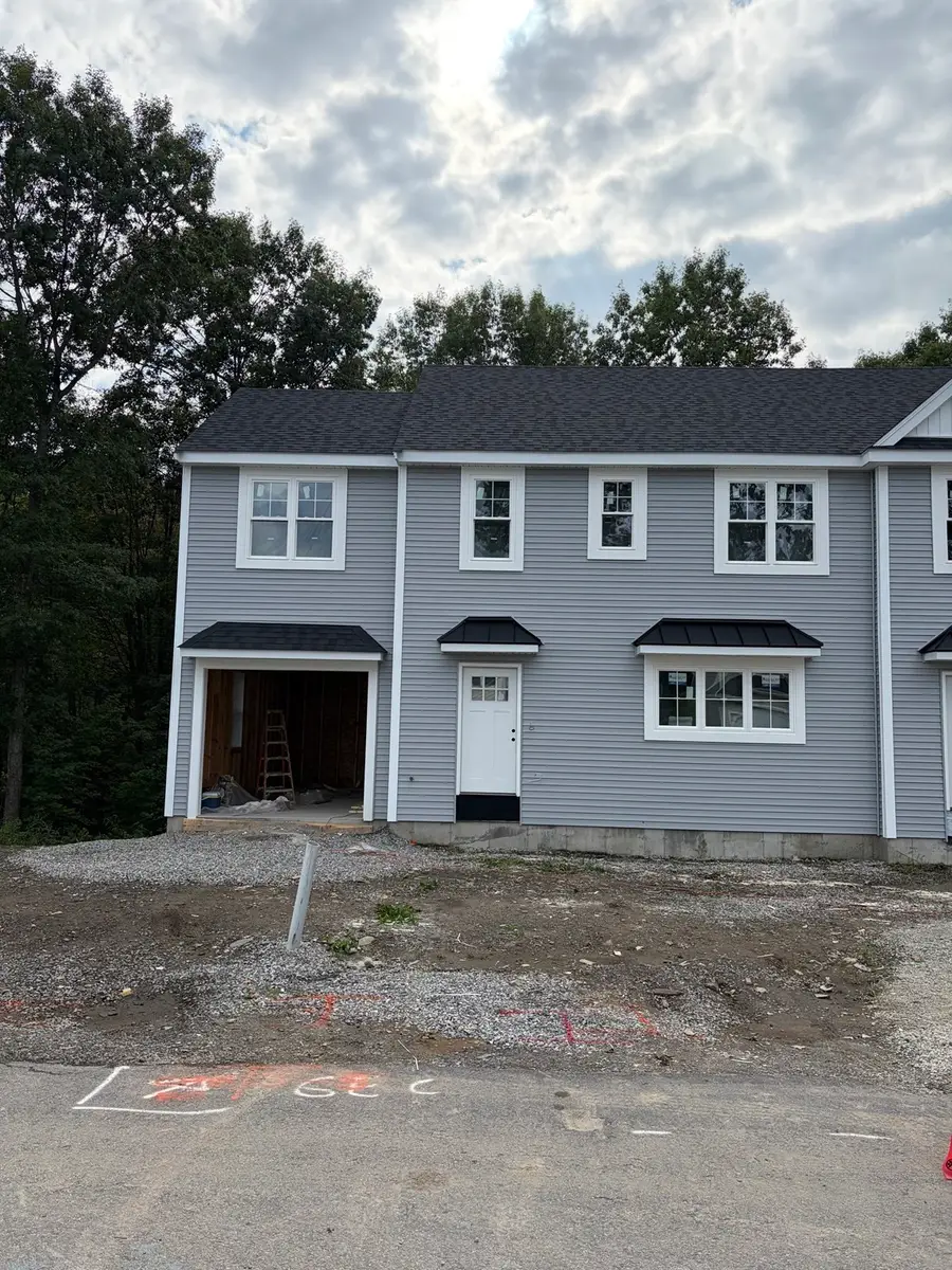 25 Danielles Way, Worcester, MA 01606 - #3