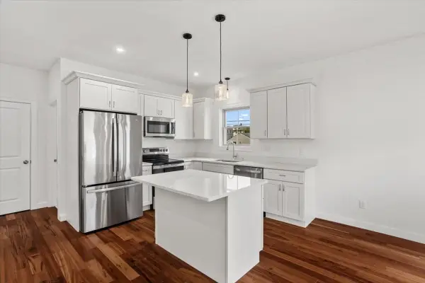 11 Stone Street #D, Providence, RI 02904