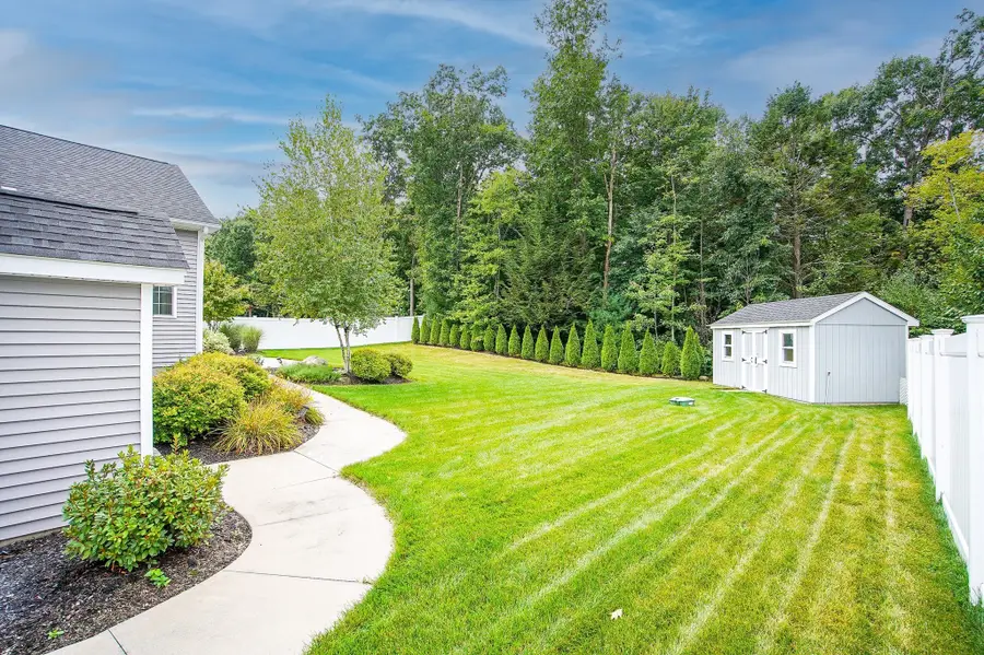 49 Magnolia Ln, Belchertown, MA 01007 - #2