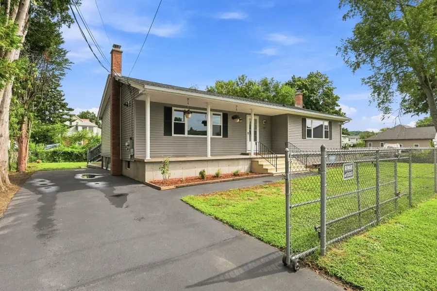 192 Empire St, Chicopee, MA 01013 - #2