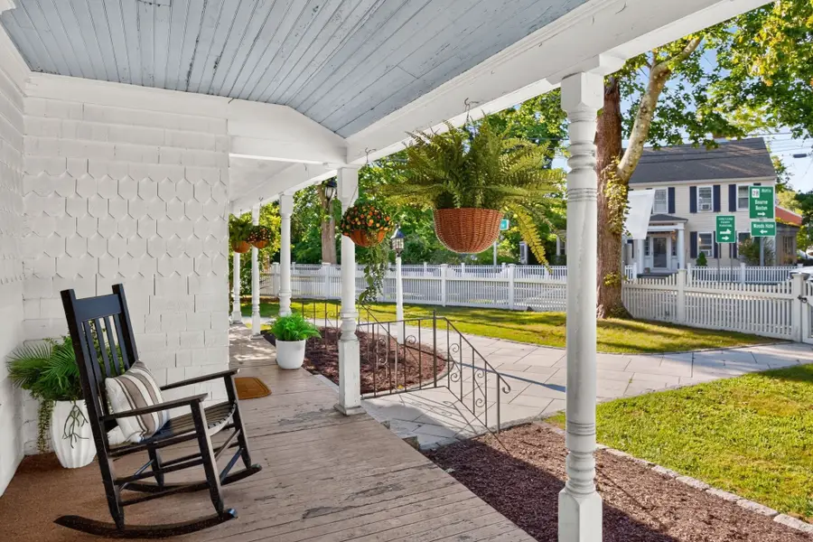 1 Main St, Falmouth, MA 02540 - #3
