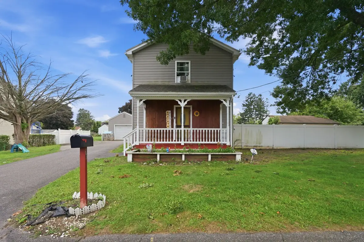 69 Arthur St, Chicopee, MA 01013 - #1