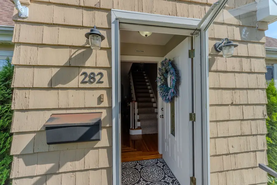 282 Longhill Ave, Somerset, MA 02726 - #3