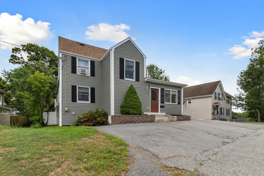 8 Herbert St, Wakefield, MA 01880 - #3