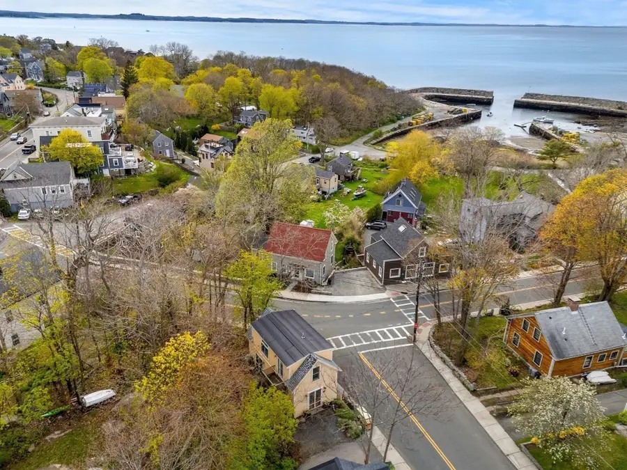 1105 Washington, Gloucester, MA 01930 - #2