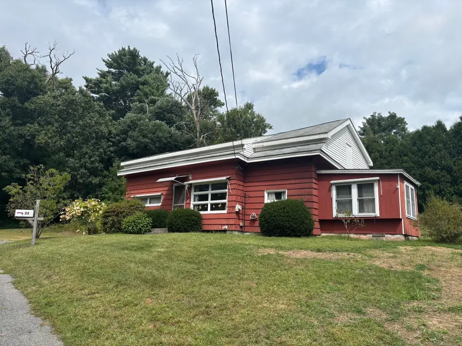 22 Cyd Alan St, Palmer, MA 01069 - #2