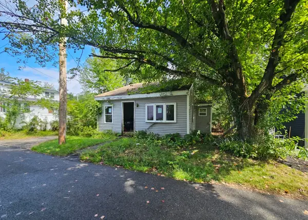 7 The Clearing Street, Lunenburg, MA 01462