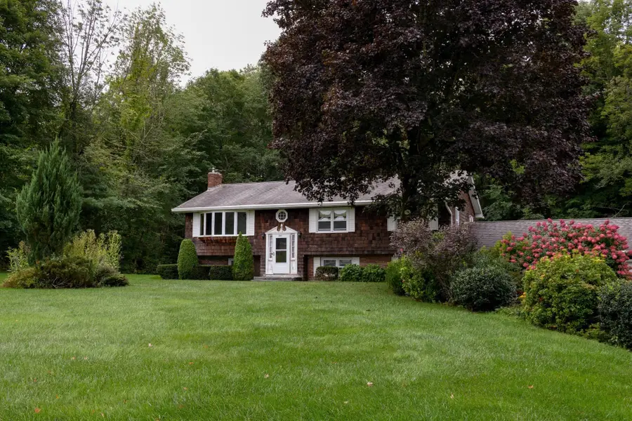 261 Brookfield Rd, Charlton, MA 01507 - #2