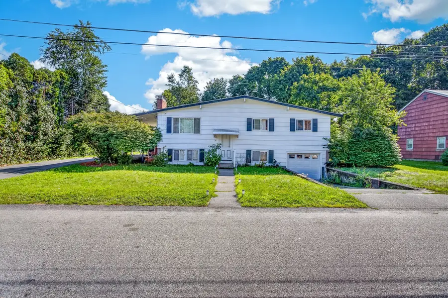 19 Oak Ridge Dr E, Brockton, MA 02301 - #2