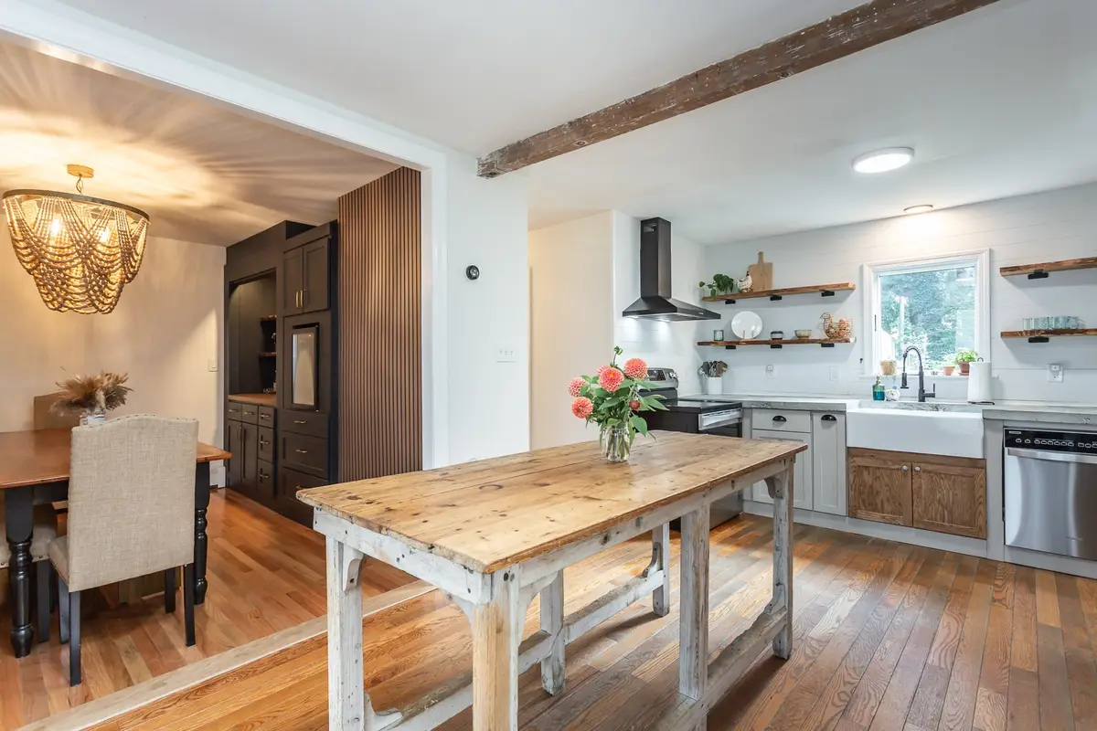 719 Warren Ave, Swansea, MA 02777 - #1