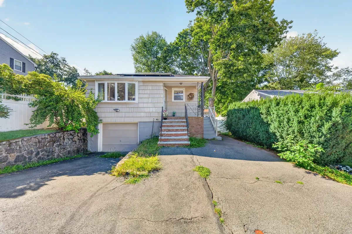 33 Fairchild Ave, Saugus, MA 01906 - #1