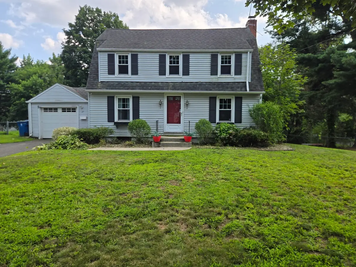 27 Hilltop St, West Springfield, MA 01089 - #1