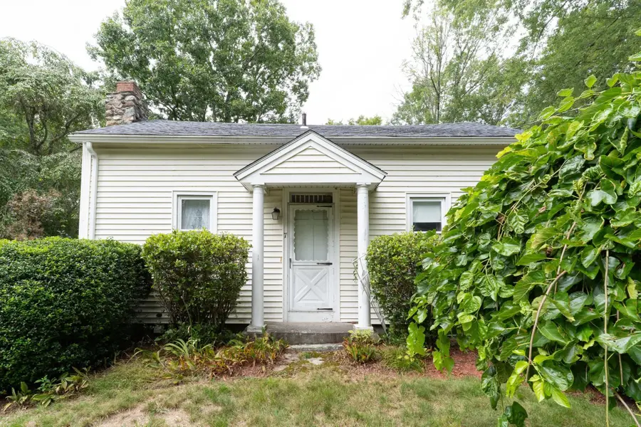 7 Huguenot Rd, Oxford, MA 01540 - #3