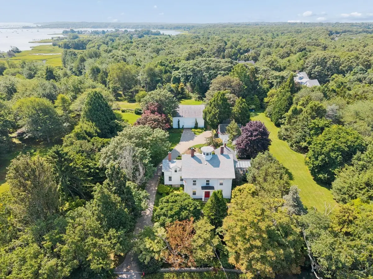 288 Russells Mills Rd, Dartmouth, MA 02748 - #1