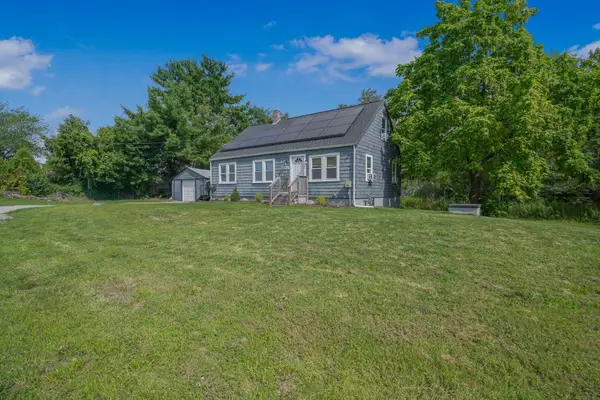 1894 Fall River Avenue, Seekonk, MA 02771