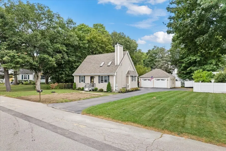 15 Crossman Ave, Attleboro, MA 02703 - #3