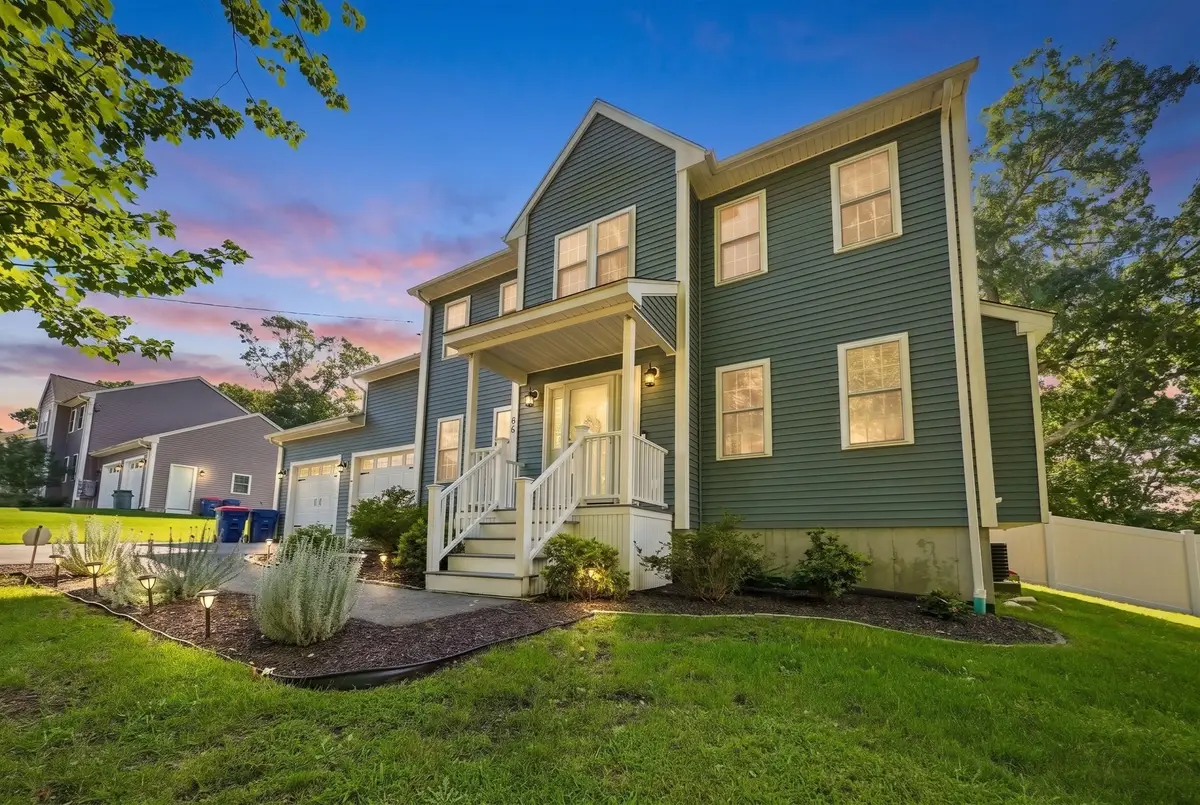60 Avery St, New Bedford, MA 02745 - #1