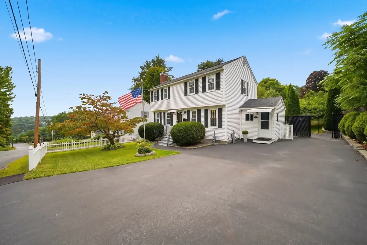 76 Mount Pleasant, Lowell, MA 01850 - #1