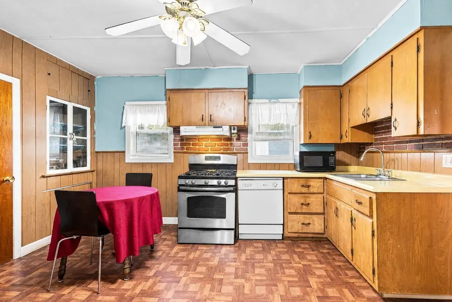 257 Austin St, New Bedford, MA 02740 - #2