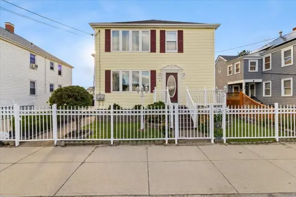 47 Bush Street, Fall River, MA 02724
