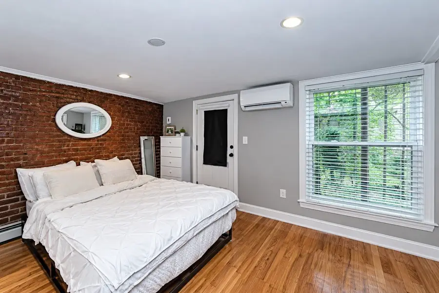 50 Montgomery St #1, Boston, MA 02116 - #3