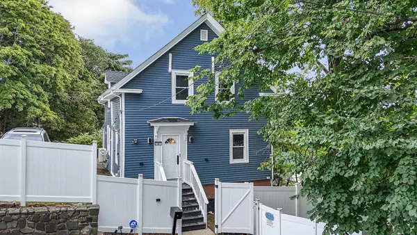 24 Rockaway Ct, Lynn, MA 01902