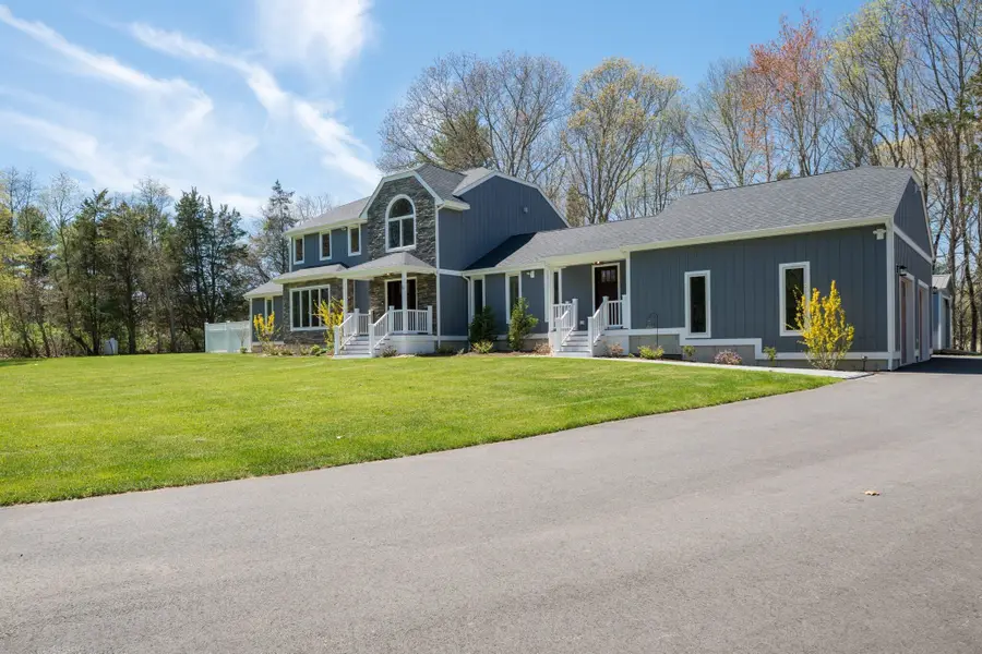 11 Walnut St, Assonet, MA 02702 - #2
