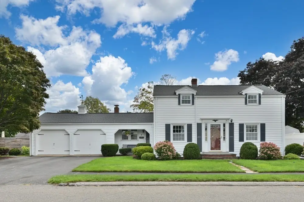 8 Irving St, Danvers, MA 01923 - #1