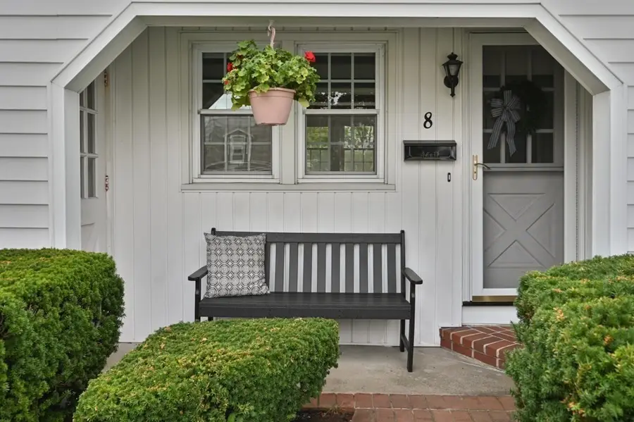 8 Irving St, Danvers, MA 01923 - #3