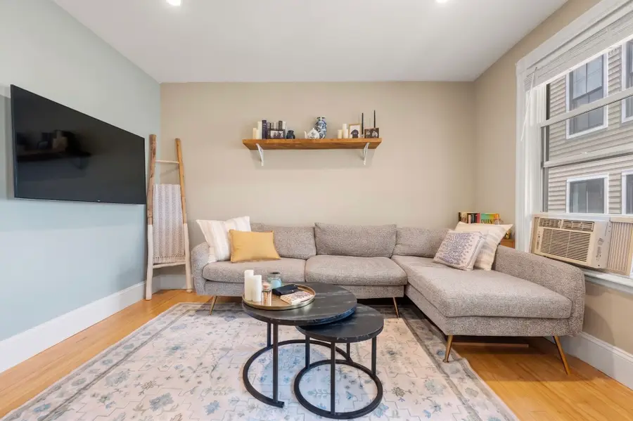 21 Lamson St #2, Boston, MA 02128 - #2