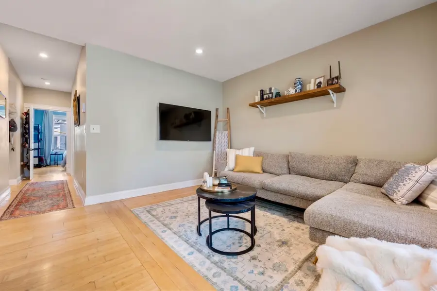 21 Lamson St #2, Boston, MA 02128 - #3