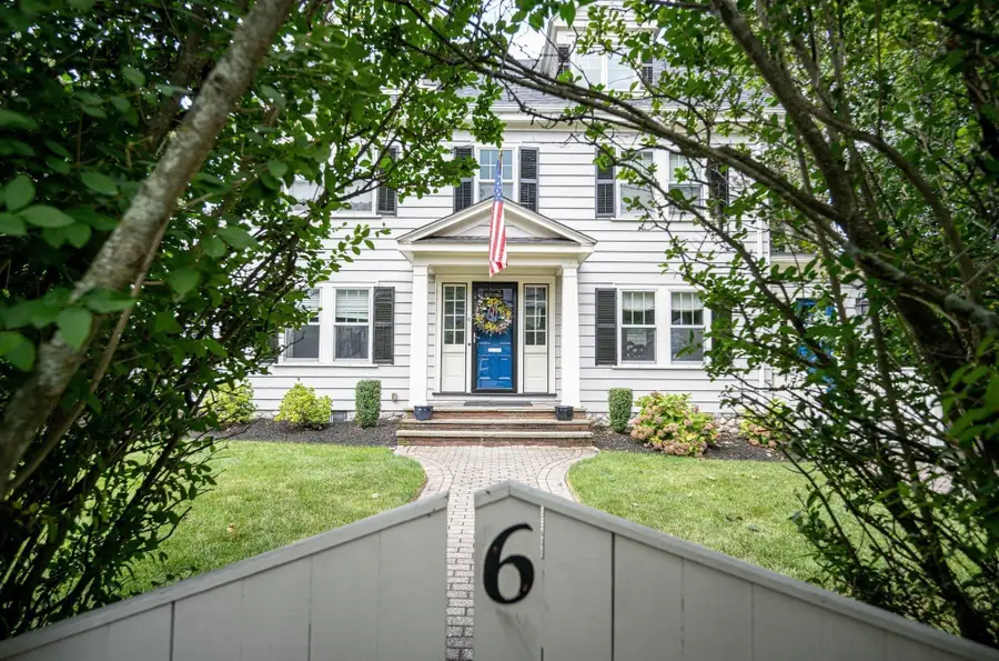 6 Geneva Rd, Melrose, MA 02176 - #2