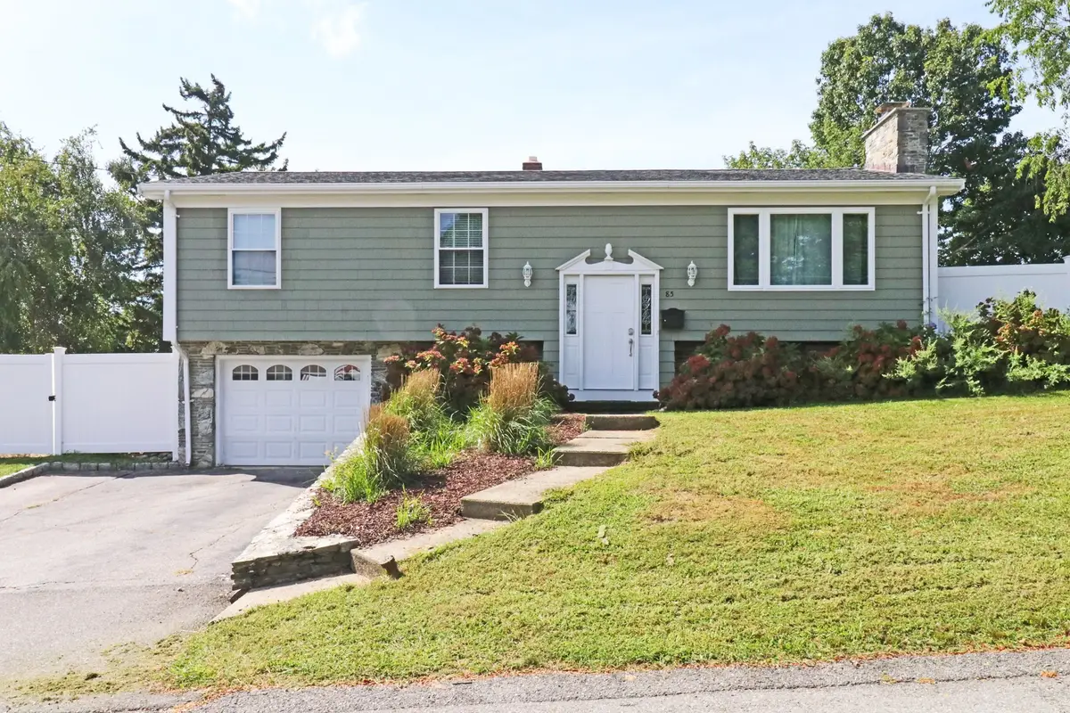 85 Forsyth Ave, Somerset, MA 02726 - #1