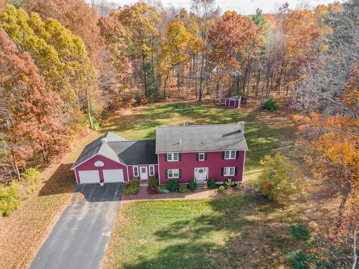 2 Sawmill Cir, Charlton, MA 01507 - #1