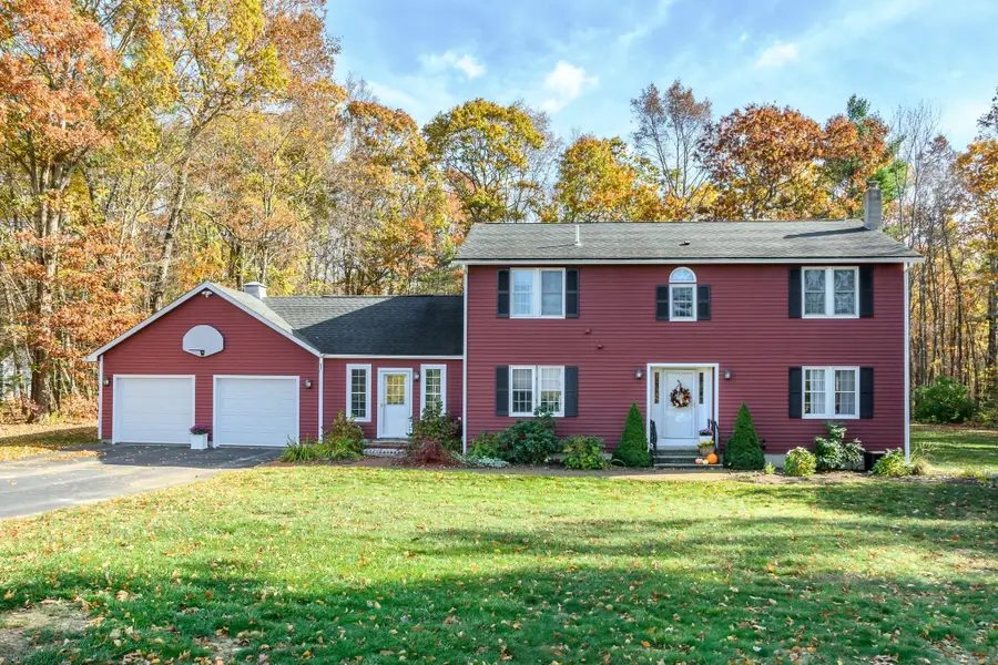 2 Sawmill Cir, Charlton, MA 01507 - #2
