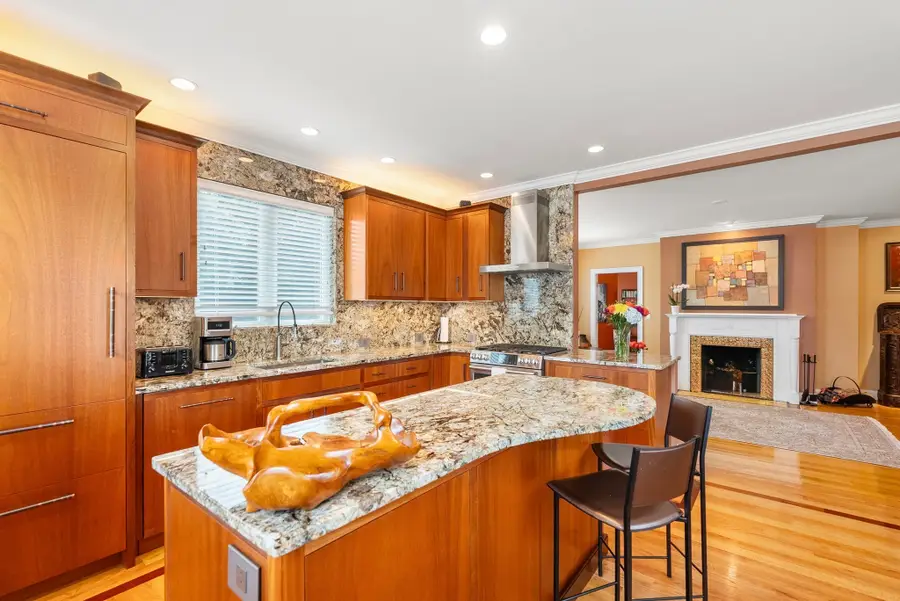 51 Sewall Ave #2, Brookline, MA 02446 - #3