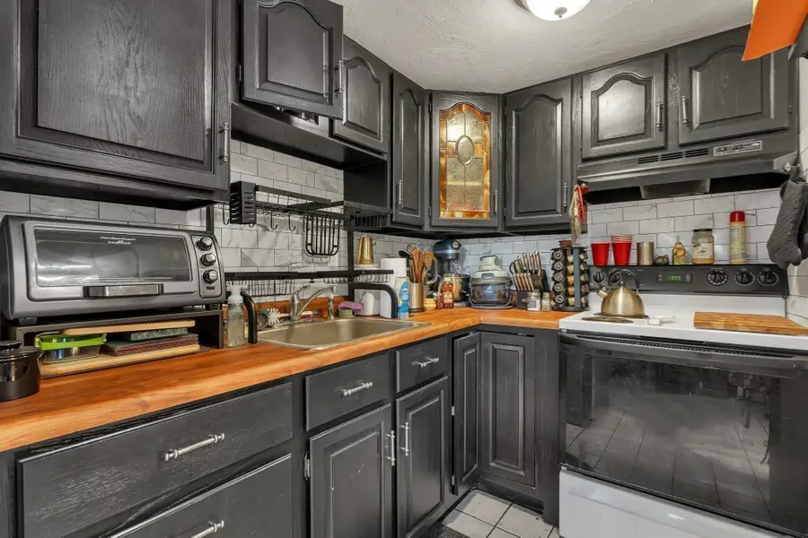 12 South Street, Cherry Valley, MA 01611 - #2