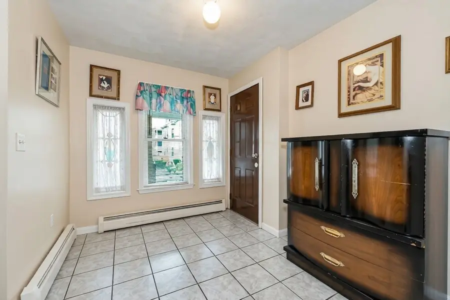 22 Victoria St, Somerville, MA 02144 - #2