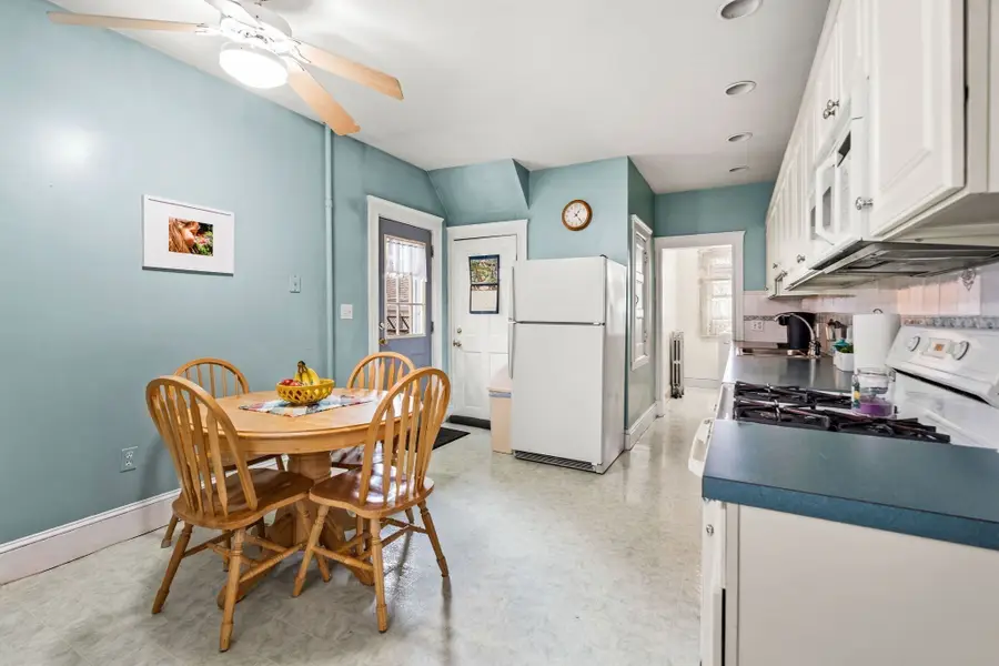 20 Lovell Street, Somerville, MA 02144 - #3
