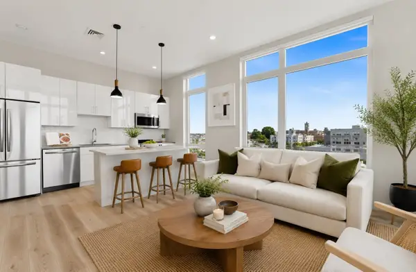 420 W Broadway #604, Boston, MA 02127